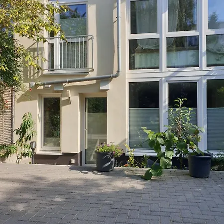 Romantisches 1 Zimmer-Apartment Mit Garten An Der Weser Bremen Exterior photo